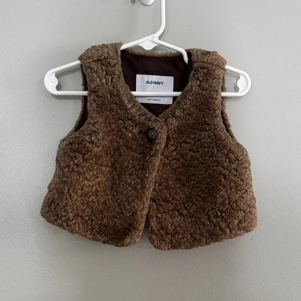 Old Navy Chocolate Brown Fleece Vest